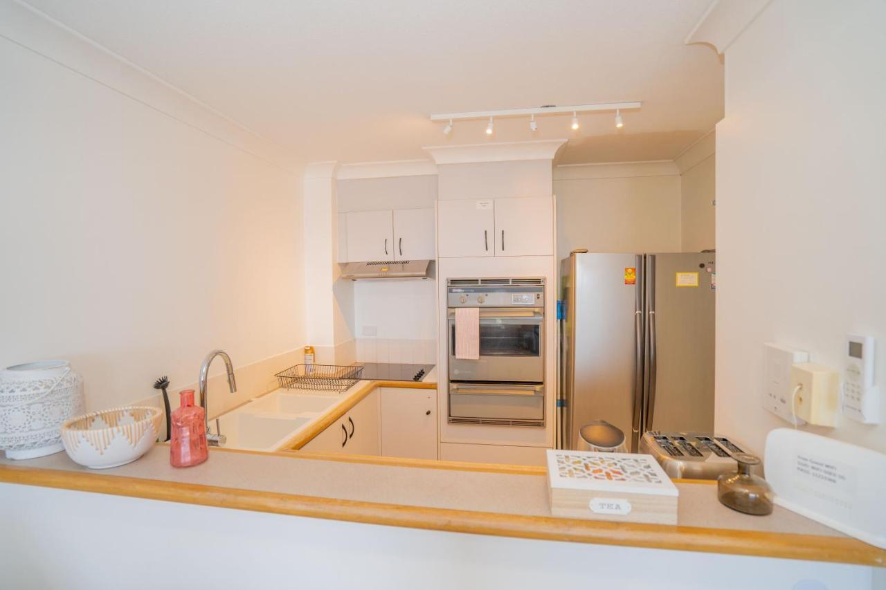 غولد كوست Large Surfers Paradise Apartment With Fantastic Views المظهر الخارجي الصورة