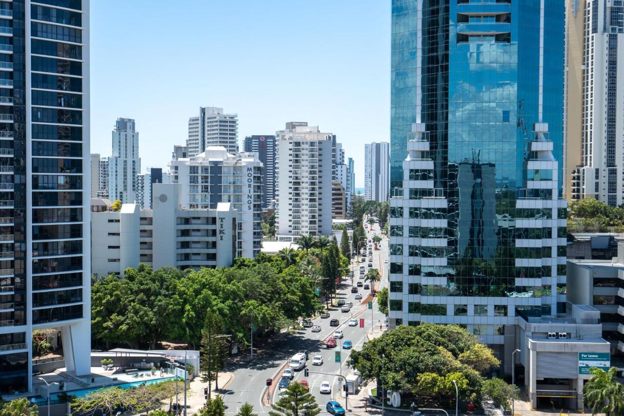 غولد كوست Large Surfers Paradise Apartment With Fantastic Views المظهر الخارجي الصورة